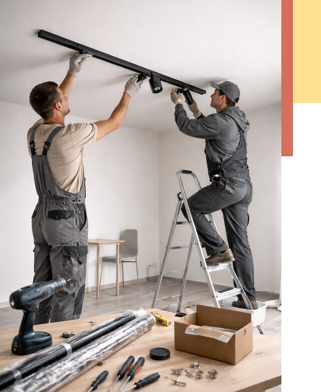 Установка трековых светильников в натяжной потолок в Ярцево от 4273 руб. | ОТДЕЛОЧНИК-Рцв